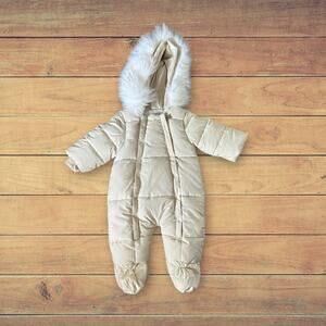 Mother’s Babybear infant snowsuit withh faux fur hood, 6-9mo